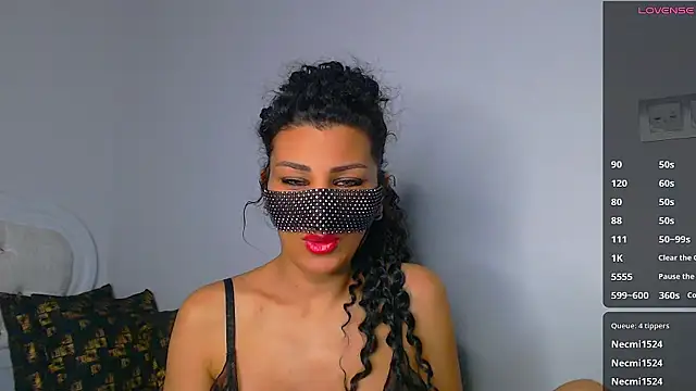 Turkish Latina online show from 12/17/24, 12:45