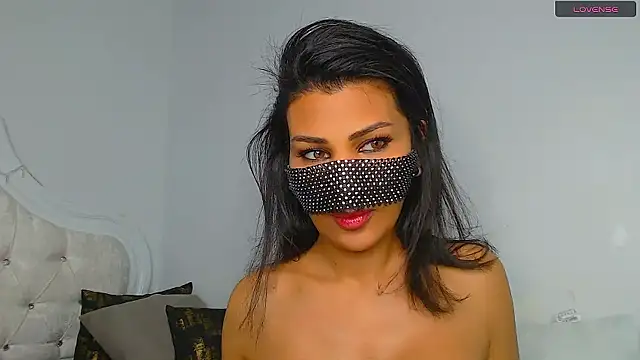 Turkish Latina online show from 12/25/24, 02:35