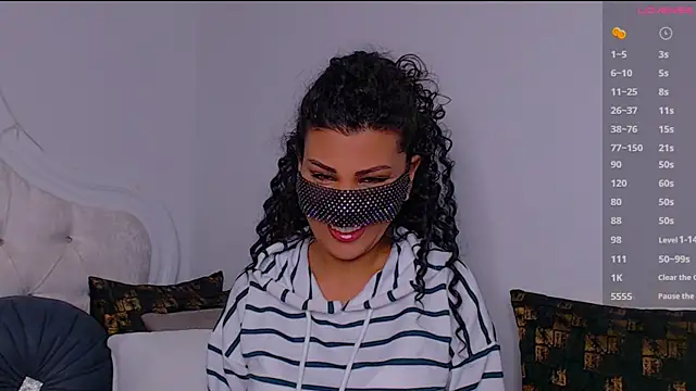 Turkish Latina online show from 12/28/24, 11:16