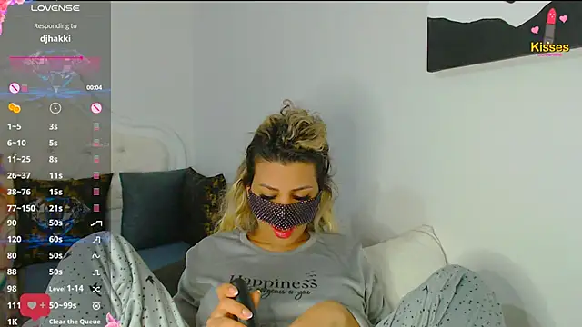 Turkish Latina online show from 03/02/25, 09:32