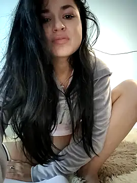 Snapshot of AlisaDoll444 chatting on 09/26/25, 06:06 AlisaDoll444 online show from 09/26/25, 06:06