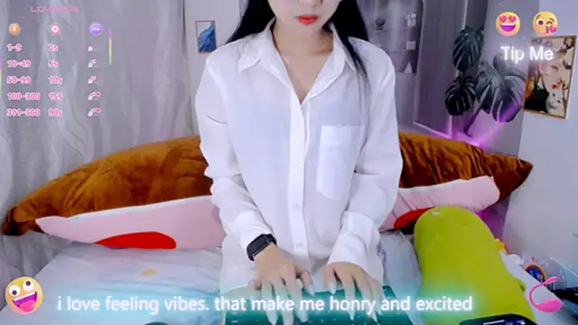 Ly   online show from 03/18/26, 02:58