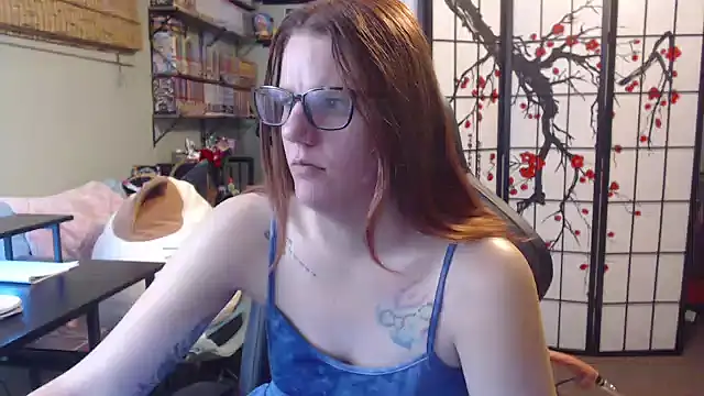 Snapshot of Sarahtineke chatting on 05/04/26, 03:30 Sarahtineke online show from 05/04/26, 03:30