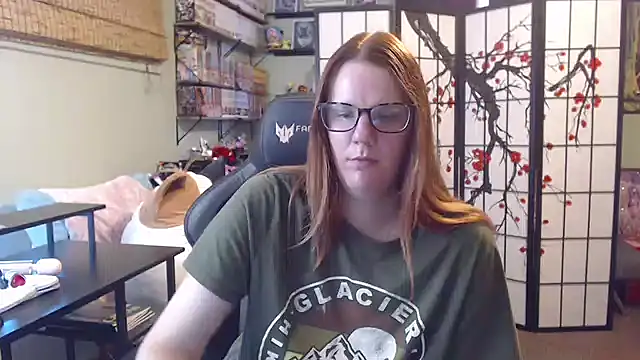 Sarahtineke online show from 07/11/26, 03:59