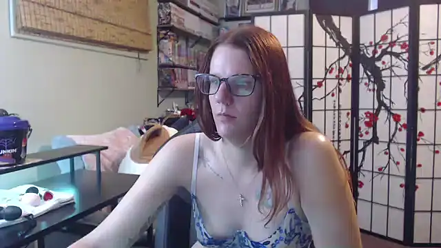 Sarahtineke online show from 07/12/26, 03:03