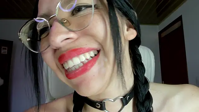 Snapshot of Katty_mouth chatting on 01/21/25, 10:30 Katty mouth online show from 01/21/25, 10:30