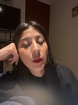 BubbleGumm  online show from 03/03/25, 11:56