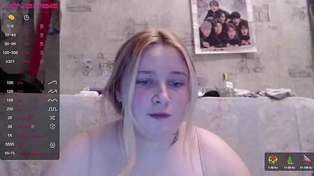 Light Luna online show from 11/06/25, 02:29