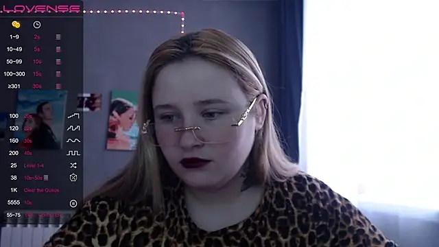 Light Luna online show from 11/21/25, 08:13