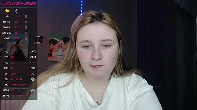 Light Luna online show from 11/29/25, 03:48