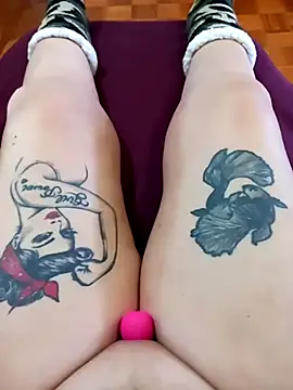 Snapshot of Hotsereia chatting on 03/09/25, 08:40 Hotsereia online show from 03/09/25, 08:40