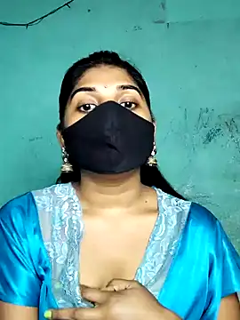 Snapshot of Luv_Adite20 chatting on 01/22/25, 05:49 Luv Adite20 online show from 01/22/25, 05:49