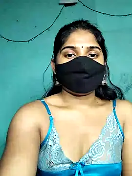 Snapshot of Luv_Adite20 chatting on 02/01/25, 08:26 Luv Adite20 online show from 02/01/25, 08:26