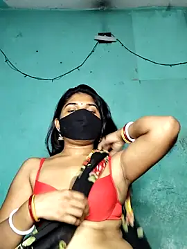 Snapshot of Luv_Adite20 chatting on 02/14/25, 05:03 Luv Adite20 online show from 02/14/25, 05:03