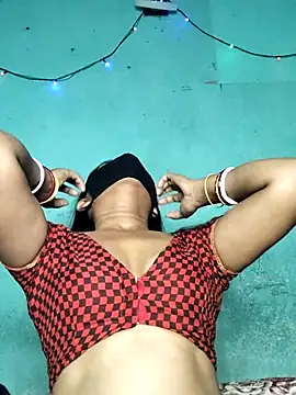 Snapshot of Luv_Adite20 chatting on 03/06/25, 05:43 Luv Adite20 online show from 03/06/25, 05:43