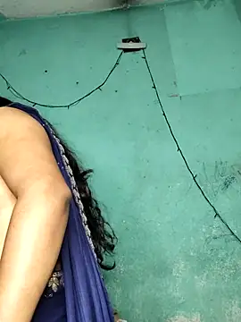 Snapshot of Luv_Adite20 chatting on 03/22/25, 04:24 Luv Adite20 online show from 03/22/25, 04:24