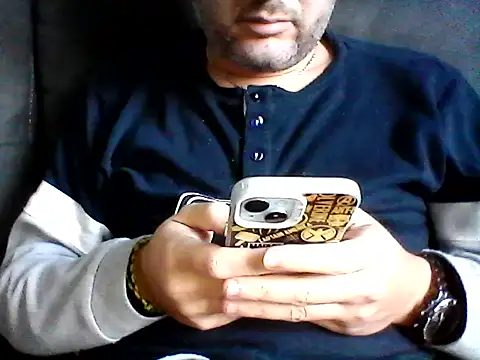 Snapshot of daky_86 chatting on 10/21/25, 03:02 daky 86 online show from 10/21/25, 03:02