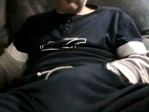 Snapshot of daky_86 chatting on 10/26/25, 04:46 daky 86 online show from 10/26/25, 04:46