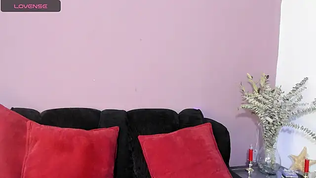 lenna  lujan05 online show from 01/31/25, 09:05