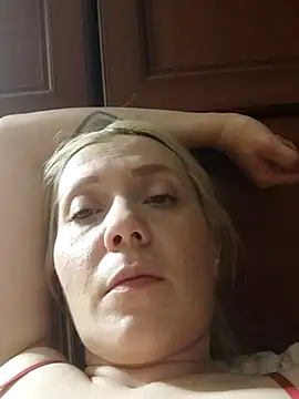 Snapshot of LeraSweet chatting on 08/01/26, 08:19 LeraSweet online show from 08/01/26, 08:19