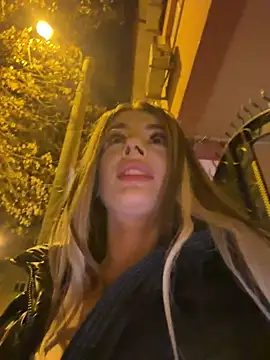 Snapshot of IsabellaEtthan chatting on 02/23/25, 12:08 IsabellaEtthan online show from 02/23/25, 12:08