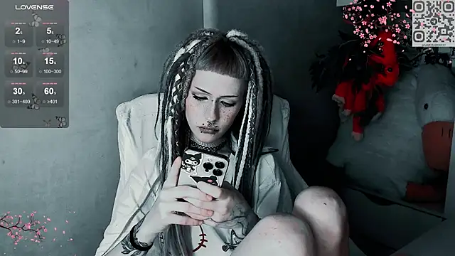 say mary online show from 11/24/25, 02:28