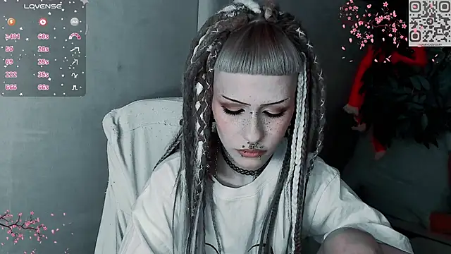 say mary online show from 12/04/25, 11:41