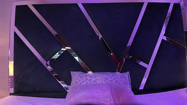 Nahid Jaziri1 online show from 11/04/25, 08:41