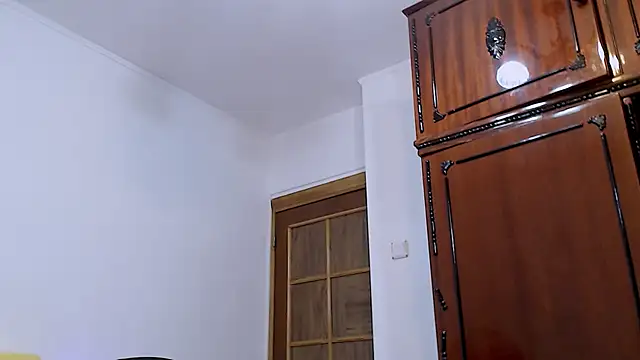 Catlady333 online show from 11/14/25, 08:07