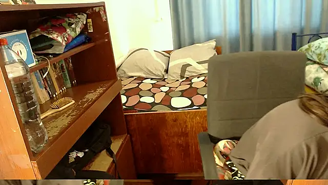 EvaMiron online show from 02/04/25, 05:21