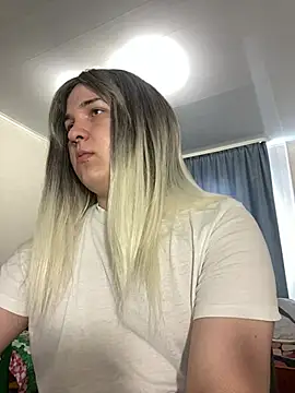 EvaMiron online show from 03/25/26, 09:15