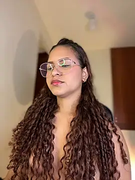 gretta kler1 online show from 01/15/25, 04:54