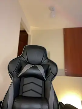 gretta kler1 online show from 01/23/25, 12:52