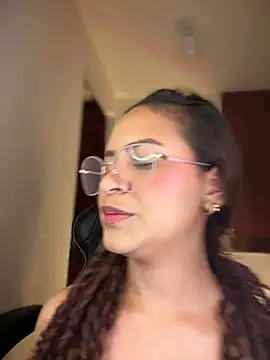 gretta kler1 online show from 01/29/25, 02:21