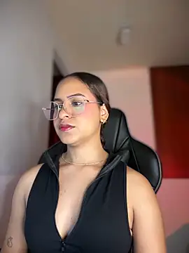 gretta kler1 online show from 02/14/25, 01:23