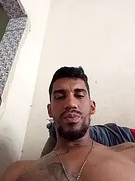 Snapshot of fieltoprj1 chatting on 12/13/24, 04:27 fieltoprj1 online show from 12/13/24, 04:27