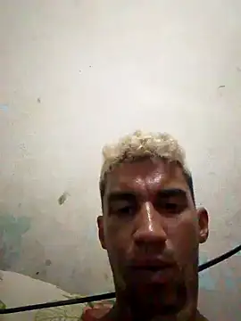 Snapshot of fieltoprj1 chatting on 01/05/25, 05:09 fieltoprj1 online show from 01/05/25, 05:09