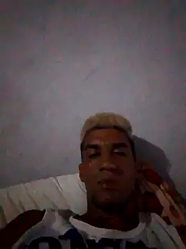 Snapshot of fieltoprj1 chatting on 01/08/25, 10:06 fieltoprj1 online show from 01/08/25, 10:06