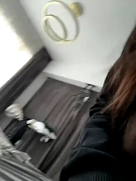 Snapshot of deliaroyal chatting on 09/28/25, 11:26 deliaroyal online show from 09/28/25, 11:26