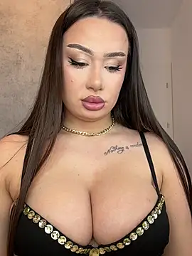 deliaroyal online show from 12/03/25, 01:09