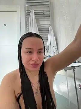 deliaroyal online show from 03/26/26, 12:44