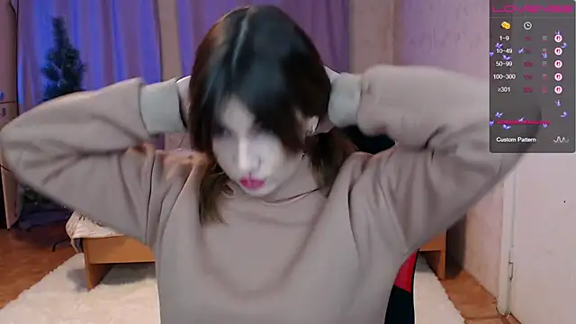 Daniela Cooperr online show from 12/15/25, 06:23