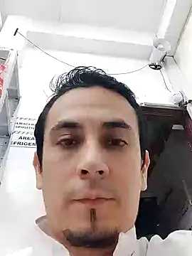 Snapshot of Rejy1992 chatting on 12/02/24, 11:18 Rejy1992 online show from 12/02/24, 11:18