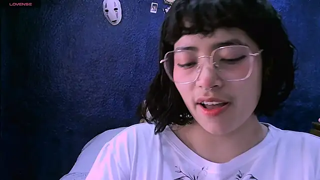 NinaYellow online show from 01/16/25, 02:19