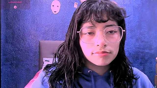 NinaYellow online show from 09/11/25, 01:33