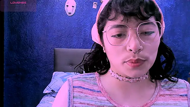 NinaYellow online show from 09/23/25, 12:52