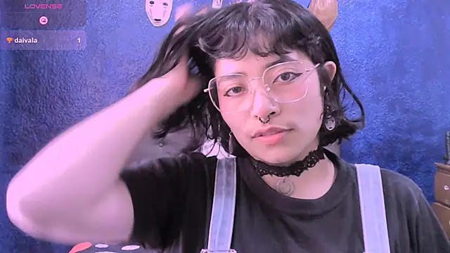 NinaYellow online show from 11/12/25, 02:06