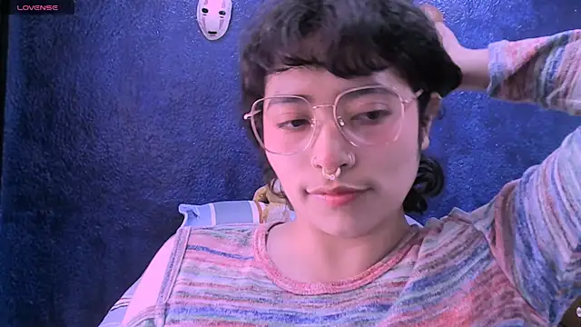 NinaYellow online show from 01/19/26, 03:49