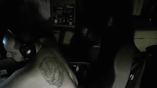 Snapshot of perversalus chatting on 01/01/25, 02:09 perversalus online show from 01/01/25, 02:09