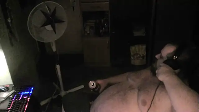 Snapshot of perversalus chatting on 01/03/25, 01:38 perversalus online show from 01/03/25, 01:38